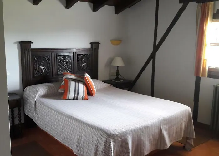 Alojamento de Acomodação e Pequeno-almoço Kanpoeder - Adults Only 3*